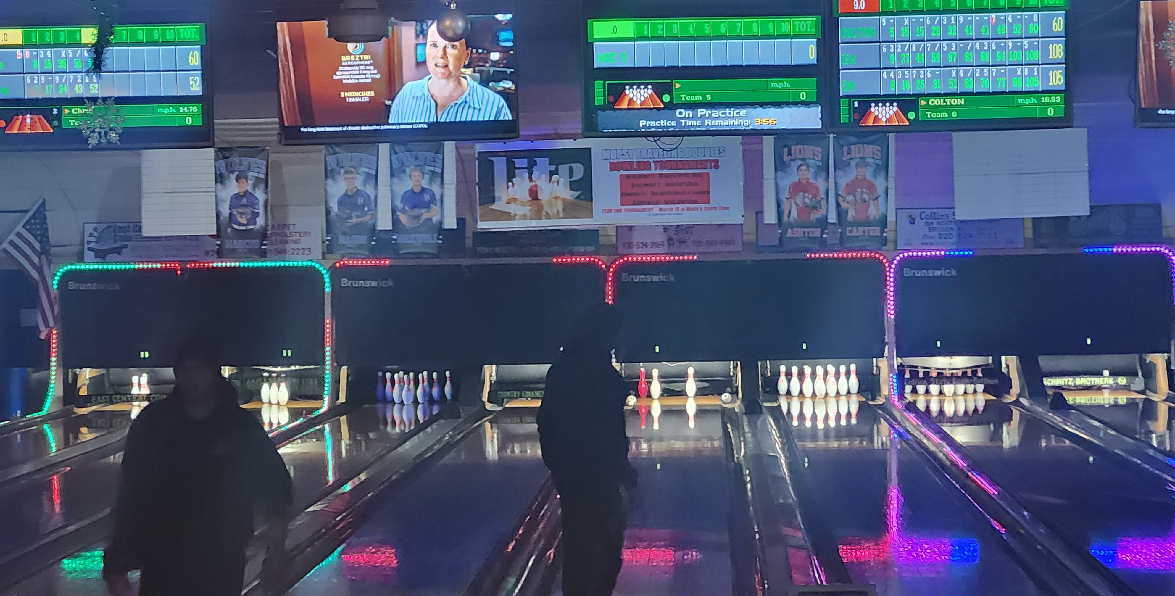 Moon glow bowling